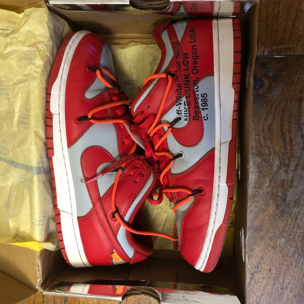 Off white university red dunks size 8.5